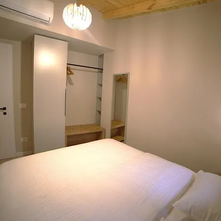 Center Oasis * Тирана