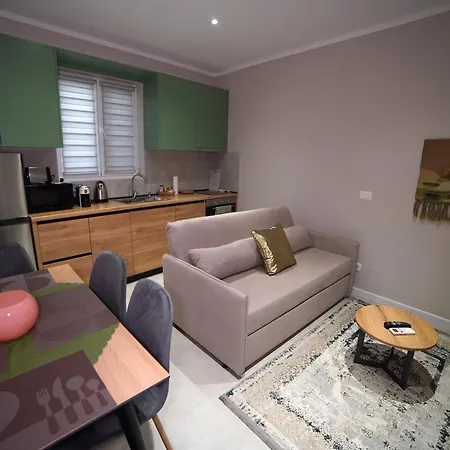 Center Oasis * Тирана