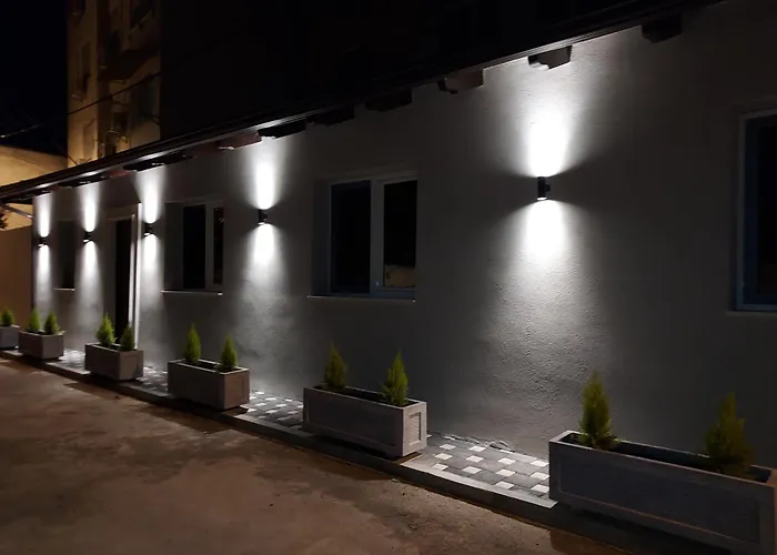 Center Oasis ティラナ