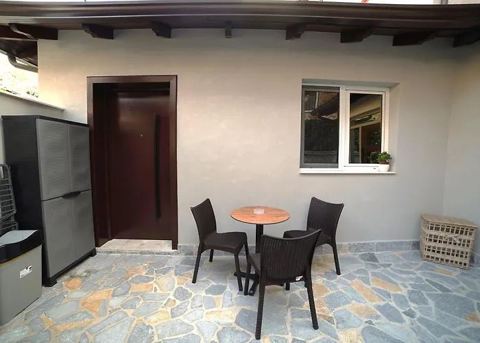 Center Oasis * ティラナ